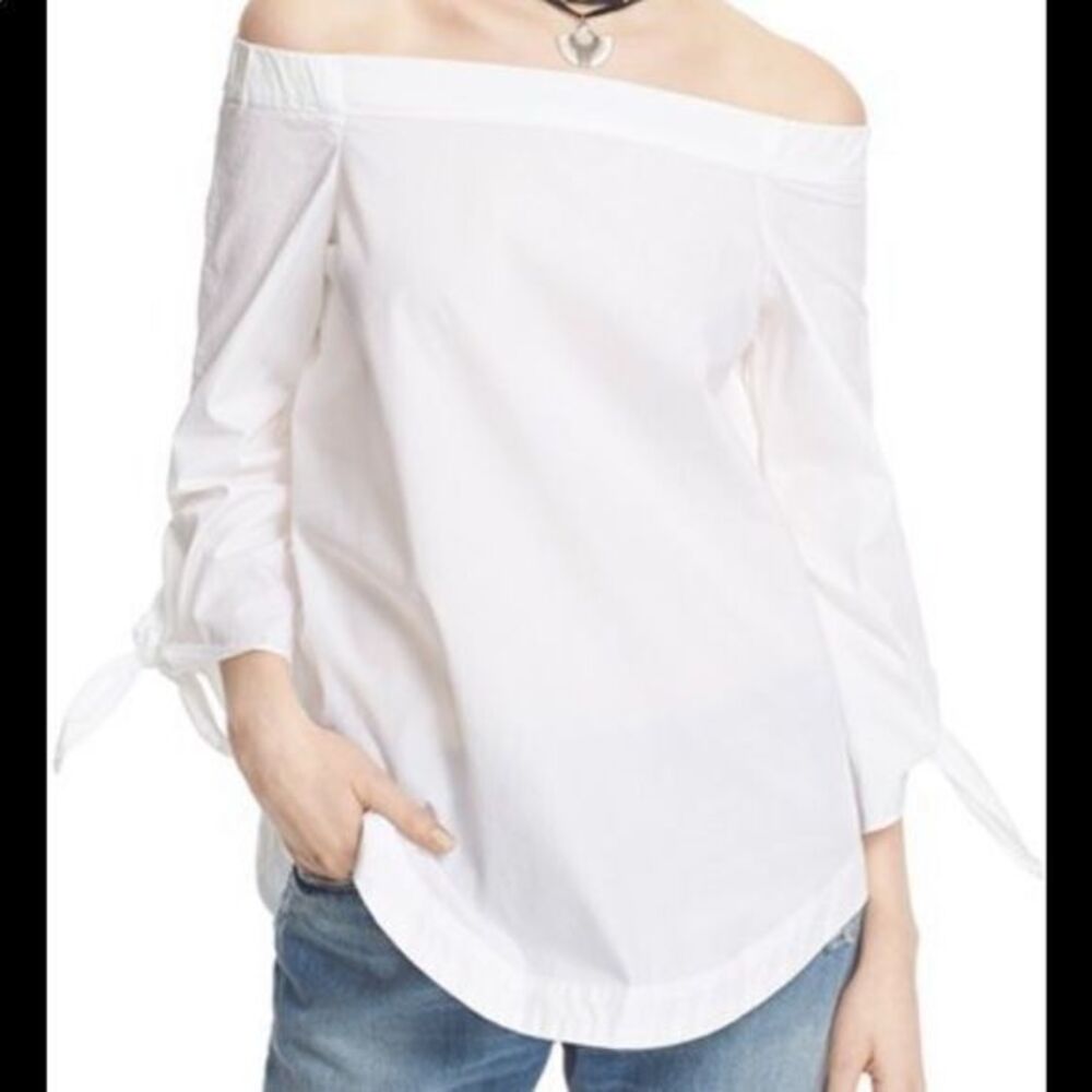 Free People  show me some shoulder top  size Small.
